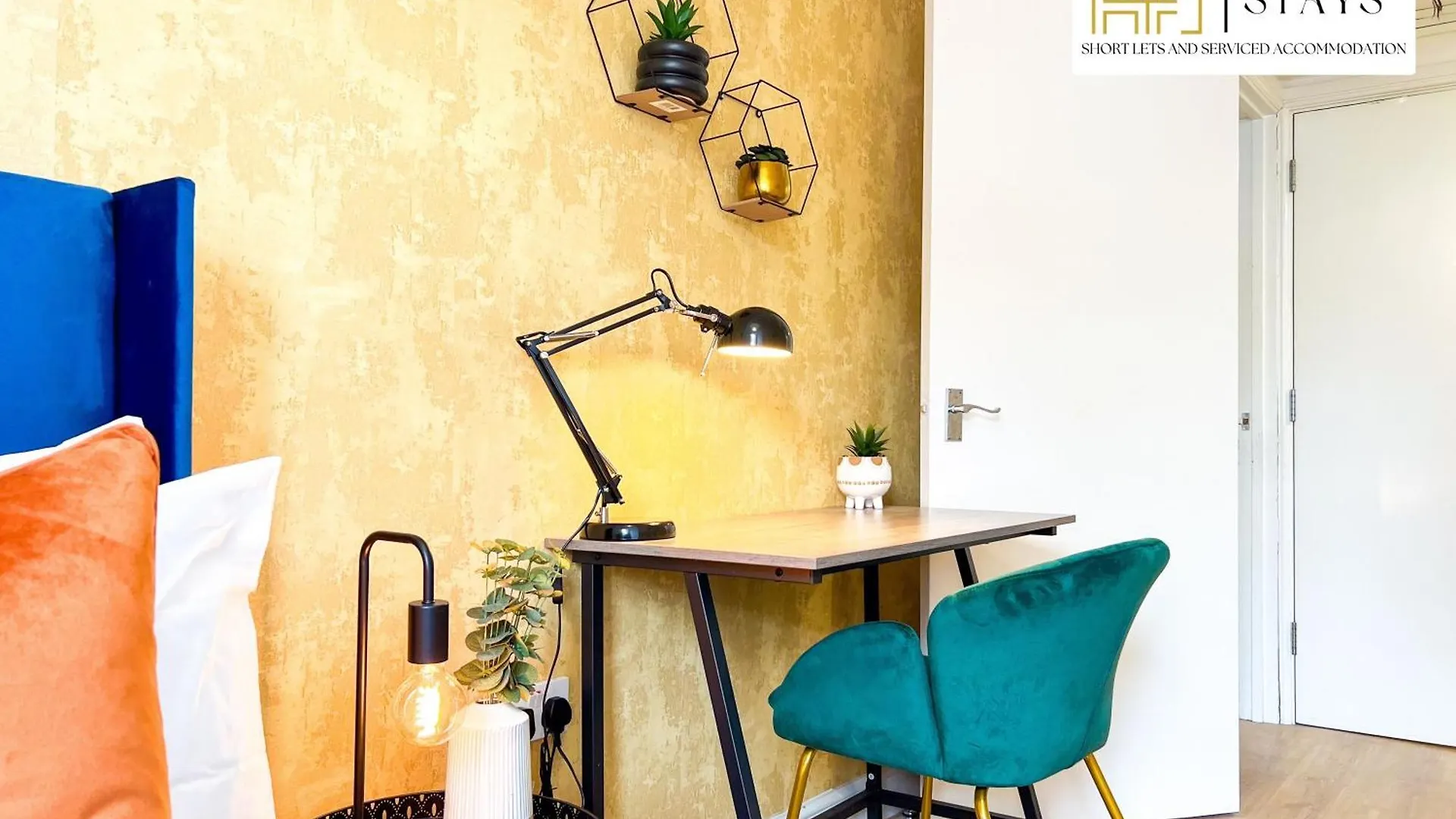 Last-Minute Specials L Premium Deal On 2 Double Bed Apartment For 6 Guests L Best Deals L Hofin Stays Short Lets & Serviced Accommodation London 0*,  United Kingdom