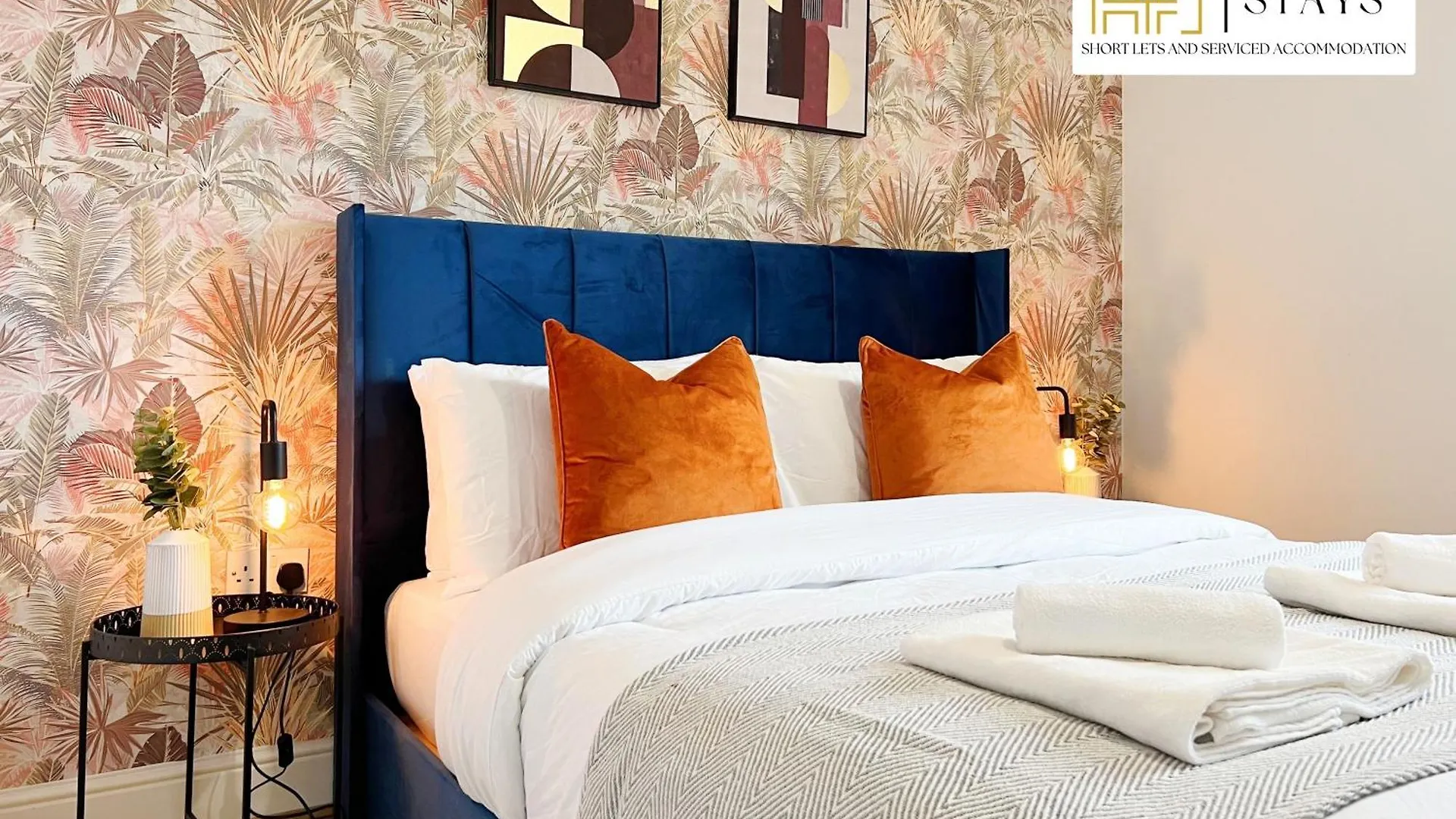 Last-Minute Specials L Premium Deal On 2 Double Bed Apartment For 6 Guests L Best Deals L Hofin Stays Short Lets & Serviced Accommodation London 0*,